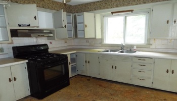 103 Fairfield Avenue, Bellevue, 44811, 2 Bedrooms Bedrooms, ,1 BathroomBathrooms,Residential,For Sale,Fairfield,20263131 103 Fairfield Avenue, Bellevue, 44811, 2 Bedrooms Bedrooms, ,1 BathroomBathrooms,Residential,For Sale,Fairfield,20263131