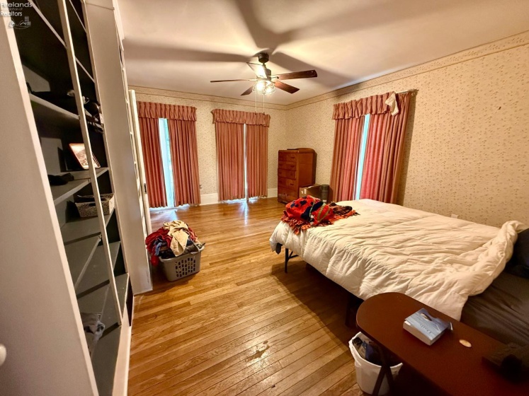 23 Norwood Avenue, Norwalk, 44857, 4 Bedrooms Bedrooms, ,3 BathroomsBathrooms,Residential,For Sale,Norwood,20263155
