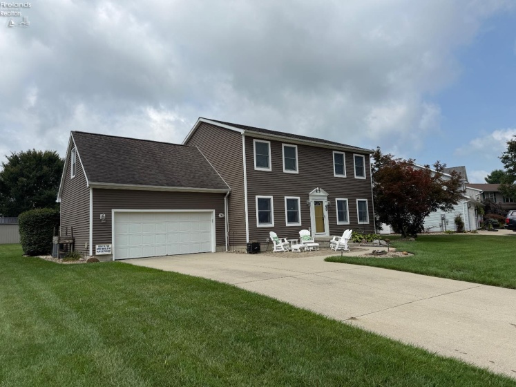 69 Chapel Drive, Norwalk, 44857, 4 Bedrooms Bedrooms, ,3 BathroomsBathrooms,Residential,For Sale,Chapel,20263126