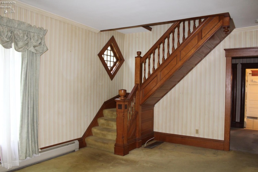 131 Ashford Avenue, Bellevue, 44811, 4 Bedroom Bedrooms, ,2 BathroomBathrooms,Residential,For Sale,Ashford,20263065