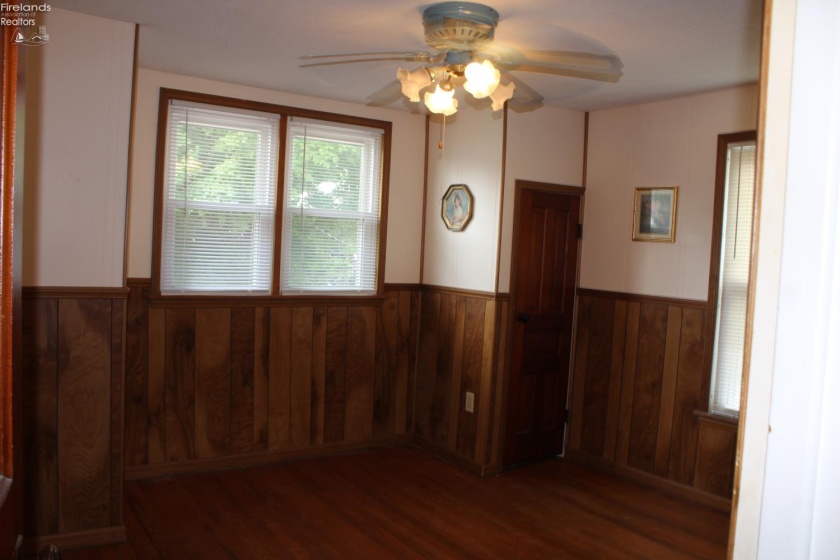 131 Ashford Avenue, Bellevue, 44811, 4 Bedroom Bedrooms, ,2 BathroomBathrooms,Residential,For Sale,Ashford,20263065