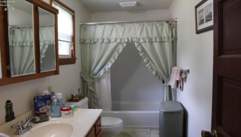131 Ashford Avenue, Bellevue, 44811, 4 Bedroom Bedrooms, ,2 BathroomBathrooms,Residential,For Sale,Ashford,20263065