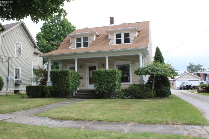 131 Ashford Avenue, Bellevue, 44811, 4 Bedroom Bedrooms, ,2 BathroomBathrooms,Residential,For Sale,Ashford,20263065