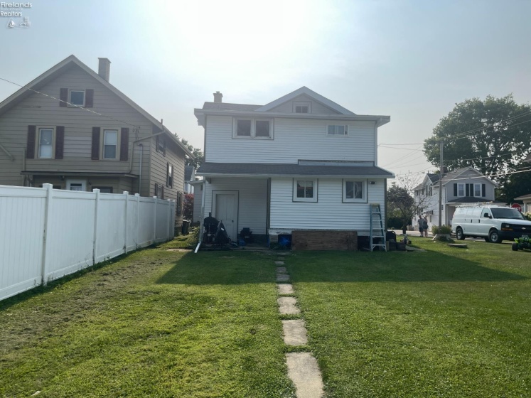 25 Maple Street, Tiffin, 44883, 4 Bedrooms Bedrooms, ,2 BathroomsBathrooms,Residential,For Sale,Maple,20263163