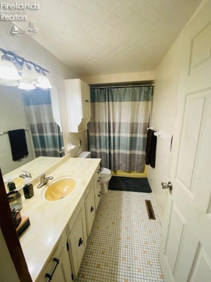 4157 Fox Avenue, Clyde, 43410, 3 Bedrooms Bedrooms, ,1 BathroomBathrooms,Residential,For Sale,Fox,20263165
