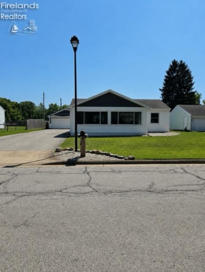 4157 Fox Avenue, Clyde, 43410, 3 Bedrooms Bedrooms, ,1 BathroomBathrooms,Residential,For Sale,Fox,20263165
