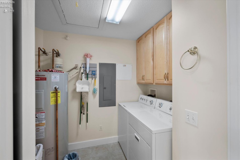 6011 Harbor Road, Marblehead, 43440, 3 Bedrooms Bedrooms, ,2 BathroomsBathrooms,Residential,For Sale,Harbor,20263120