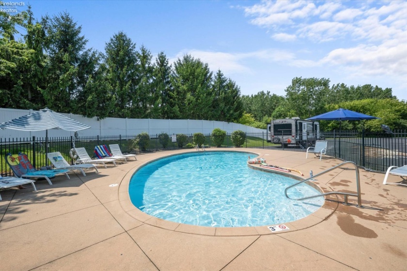 6011 Harbor Road, Marblehead, 43440, 3 Bedrooms Bedrooms, ,2 BathroomsBathrooms,Residential,For Sale,Harbor,20263120