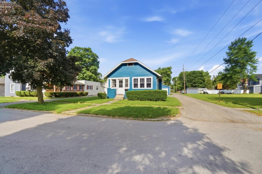 615 Wood Street, Fostoria, 44830, 2 Bedrooms Bedrooms, ,1 BathroomBathrooms,Residential,For Sale,Wood,20263152