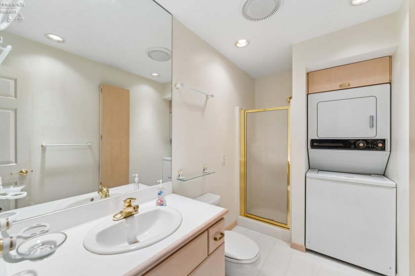 544 Nantucket Drive, Sandusky, 44870, 2 Bedrooms Bedrooms, ,3 BathroomsBathrooms,Residential,For Sale,Nantucket,20263149