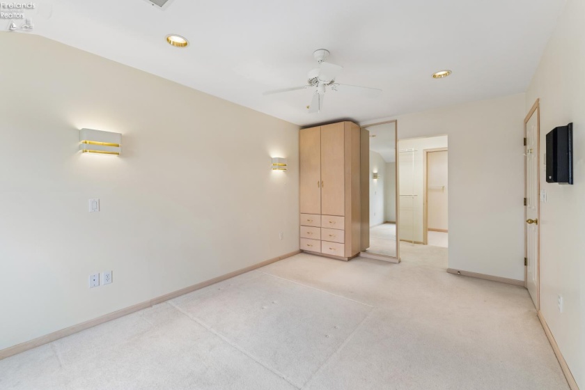 544 Nantucket Drive, Sandusky, 44870, 2 Bedrooms Bedrooms, ,3 BathroomsBathrooms,Residential,For Sale,Nantucket,20263149