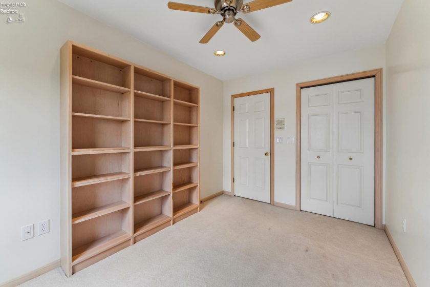 544 Nantucket Drive, Sandusky, 44870, 2 Bedrooms Bedrooms, ,3 BathroomsBathrooms,Residential,For Sale,Nantucket,20263149