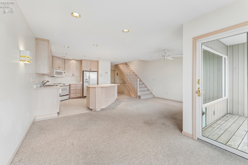 544 Nantucket Drive, Sandusky, 44870, 2 Bedrooms Bedrooms, ,3 BathroomsBathrooms,Residential,For Sale,Nantucket,20263149