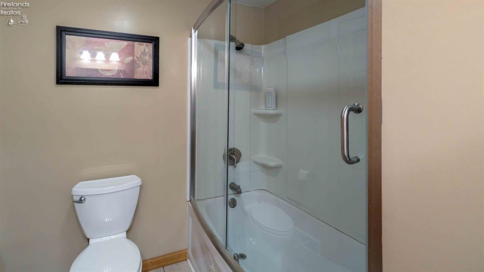 3002 Hinde Avenue, Sandusky, 44870, 3 Bedrooms Bedrooms, ,2 BathroomsBathrooms,Residential,For Sale,Hinde,20263147