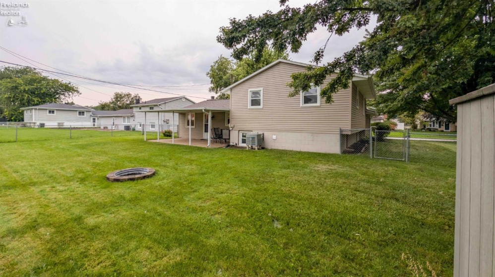 3002 Hinde Avenue, Sandusky, 44870, 3 Bedrooms Bedrooms, ,2 BathroomsBathrooms,Residential,For Sale,Hinde,20263147