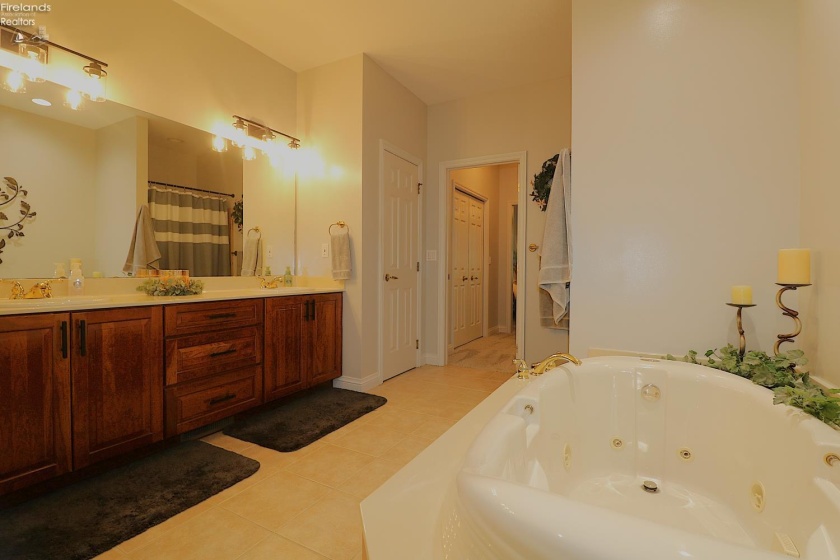 191 Briarcrest Drive, Norwalk, 44857, 3 Bedrooms Bedrooms, ,3 BathroomsBathrooms,Residential,For Sale,Briarcrest,20262914