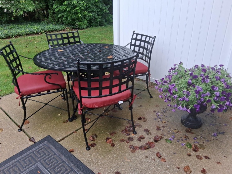 4306 White Tail Run, Sandusky, 44870, 2 Bedrooms Bedrooms, ,3 BathroomsBathrooms,Residential,For Sale,White Tail Run,20263175
