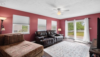 1033 Wabash Avenue, Grafton, 44044, 3 Bedrooms Bedrooms, ,2 BathroomsBathrooms,Residential,For Sale,Wabash,20263164 1033 Wabash Avenue, Grafton, 44044, 3 Bedrooms Bedrooms, ,2 BathroomsBathrooms,Residential,For Sale,Wabash,20263164