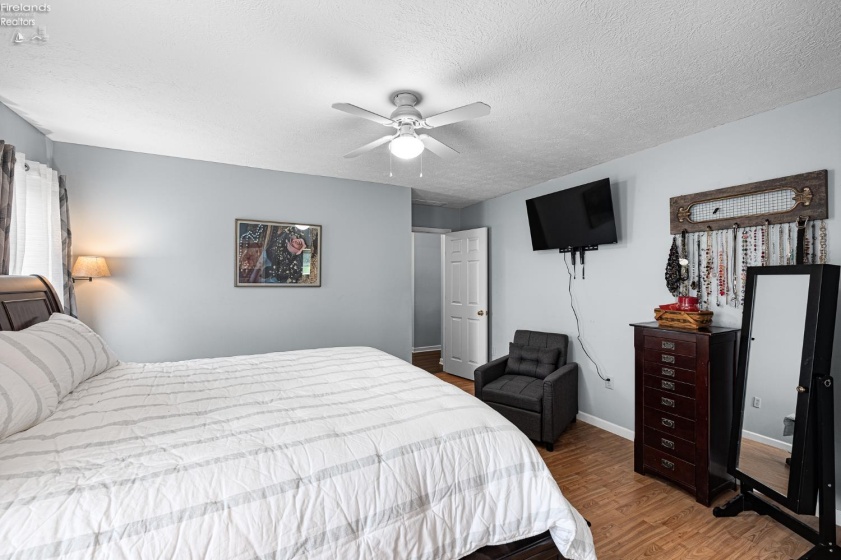 1033 Wabash Avenue, Grafton, 44044, 3 Bedrooms Bedrooms, ,2 BathroomsBathrooms,Residential,For Sale,Wabash,20263164