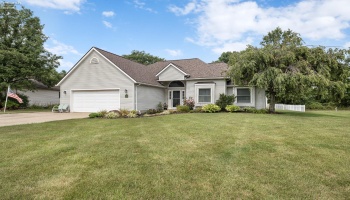 1033 Wabash Avenue, Grafton, 44044, 3 Bedrooms Bedrooms, ,2 BathroomsBathrooms,Residential,For Sale,Wabash,20263164 1033 Wabash Avenue, Grafton, 44044, 3 Bedrooms Bedrooms, ,2 BathroomsBathrooms,Residential,For Sale,Wabash,20263164
