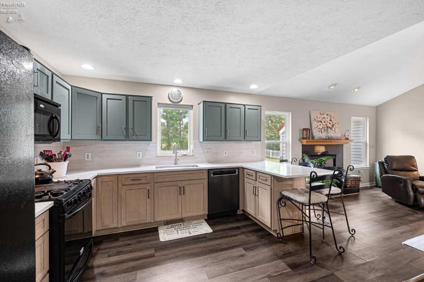 1033 Wabash Avenue, Grafton, 44044, 3 Bedrooms Bedrooms, ,2 BathroomsBathrooms,Residential,For Sale,Wabash,20263164