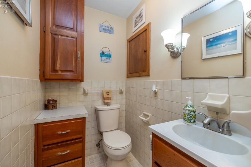 910 Court Street, Medina, 44256, ,2 BathroomsBathrooms,Residential,For Sale,Court,20263157