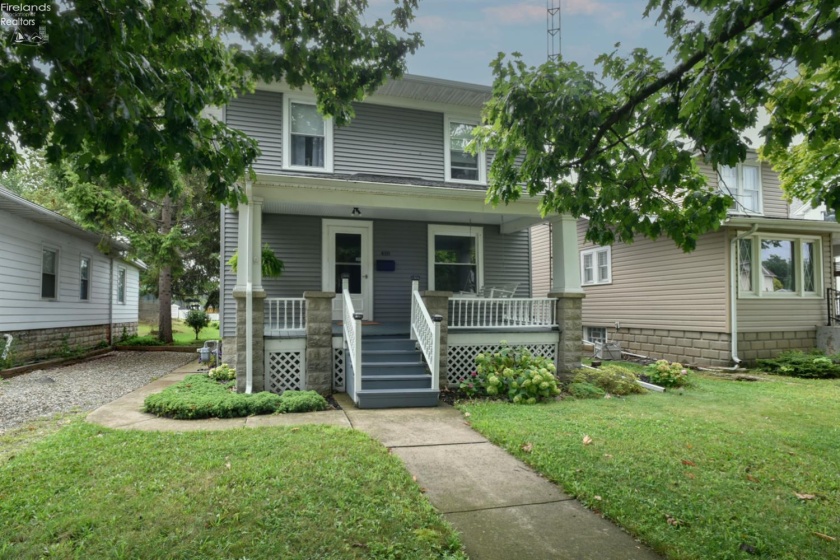 418 6th Street, Port Clinton, 43452, 3 Bedrooms Bedrooms, ,2 BathroomsBathrooms,Residential,For Sale,6th,20263135