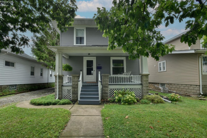 418 6th Street, Port Clinton, 43452, 3 Bedrooms Bedrooms, ,2 BathroomsBathrooms,Residential,For Sale,6th,20263135