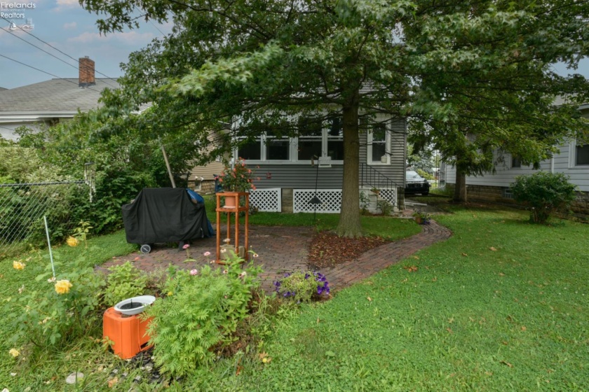 418 6th Street, Port Clinton, 43452, 3 Bedrooms Bedrooms, ,2 BathroomsBathrooms,Residential,For Sale,6th,20263135