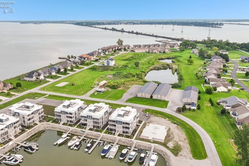 2705 Harbor Bay Drive, Marblehead, 43440, 3 Bedrooms Bedrooms, ,2 BathroomsBathrooms,Residential,For Sale,Harbor Bay,20263148