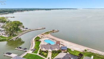 2705 Harbor Bay Drive, Marblehead, 43440, 3 Bedrooms Bedrooms, ,2 BathroomsBathrooms,Residential,For Sale,Harbor Bay,20263148