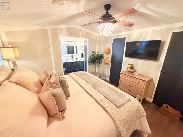 1600 Harbor Crossing Road, Marblehead, 43440, 2 Bedrooms Bedrooms, ,2 BathroomsBathrooms,Residential,For Sale,Harbor Crossing,20263184