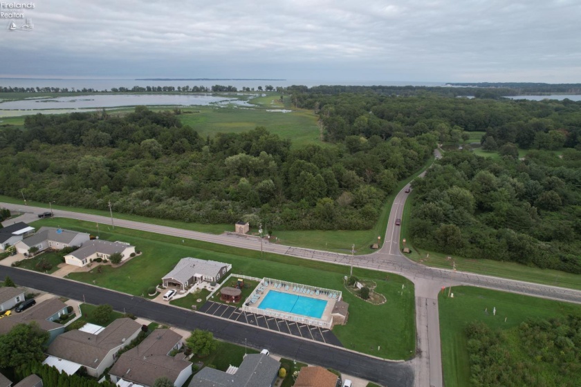 1600 Harbor Crossing Road, Marblehead, 43440, 2 Bedrooms Bedrooms, ,2 BathroomsBathrooms,Residential,For Sale,Harbor Crossing,20263184