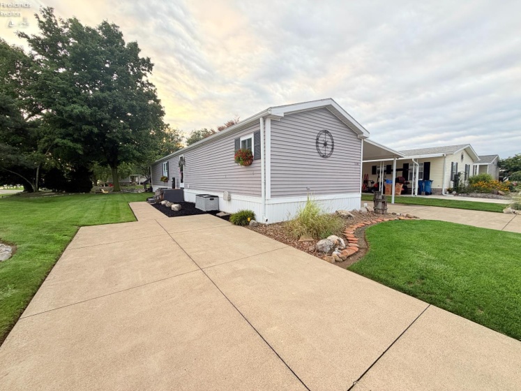 1600 Harbor Crossing Road, Marblehead, 43440, 2 Bedrooms Bedrooms, ,2 BathroomsBathrooms,Residential,For Sale,Harbor Crossing,20263184