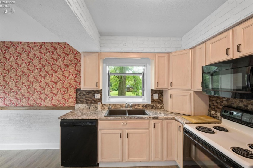 526 Catawba Road, Port Clinton, 43452, 4 Bedrooms Bedrooms, ,2 BathroomsBathrooms,Residential,For Sale,Catawba,20263171