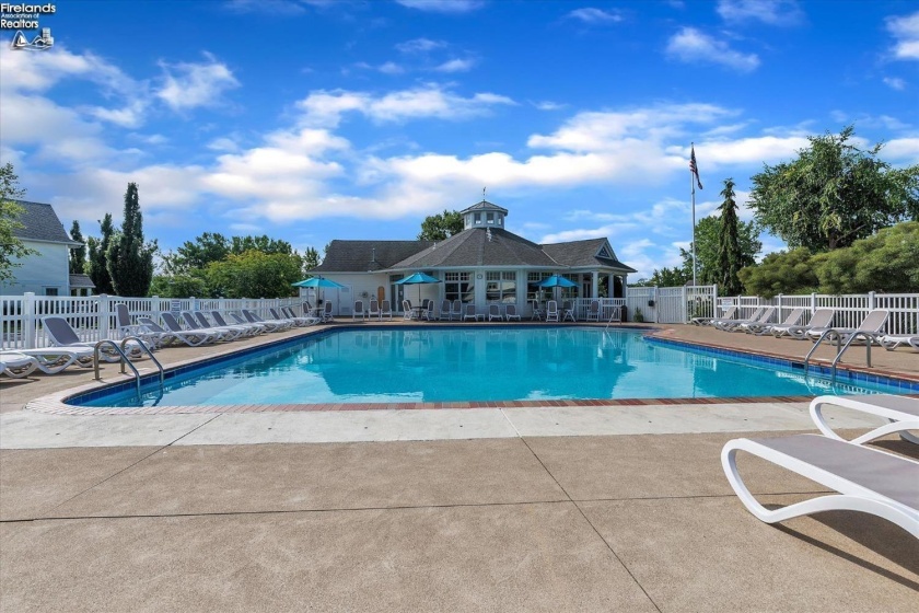 5391 Pintail Dr., Port Clinton, 43452, 3 Bedrooms Bedrooms, ,2 BathroomsBathrooms,Residential,For Sale,Pintail Dr.,20263153