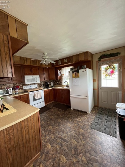 92 Township Road 1020, Tiffin, 44883, 3 Bedrooms Bedrooms, ,1 BathroomBathrooms,Residential,For Sale,Township Road 1020,20263194