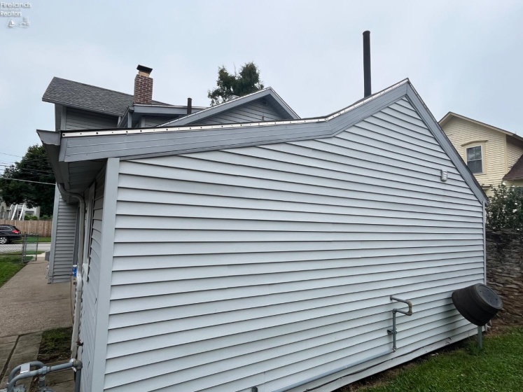 412 Jefferson Street, Sandusky, 44870, 2 Bedrooms Bedrooms, ,2 BathroomsBathrooms,Residential,For Sale,Jefferson,20263189