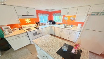7401 Harbor Road, Marblehead, 43440, 2 Bedrooms Bedrooms, ,1 BathroomBathrooms,Residential,For Sale,Harbor,20263197