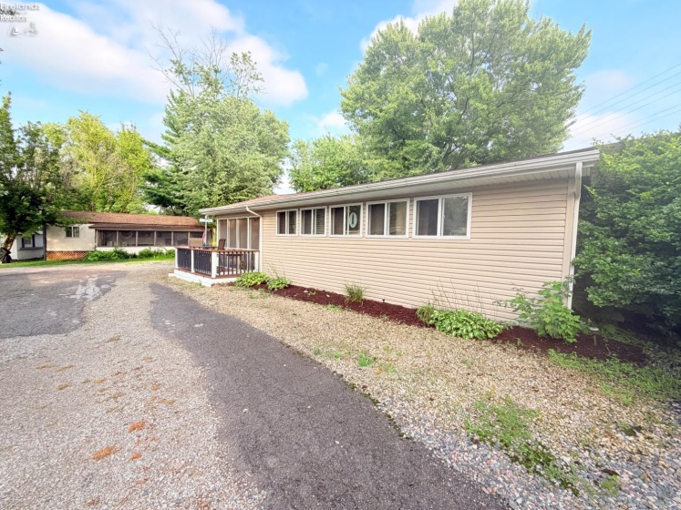 7401 Harbor Road, Marblehead, 43440, 2 Bedrooms Bedrooms, ,1 BathroomBathrooms,Residential,For Sale,Harbor,20263197