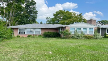 1920 Bay Drive, Port Clinton, 43452, 2 Bedrooms Bedrooms, ,1 BathroomBathrooms,Residential,For Sale,Bay,20263201