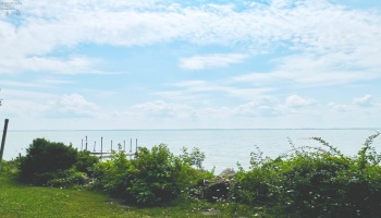 1920 Bay Drive, Port Clinton, 43452, 2 Bedrooms Bedrooms, ,1 BathroomBathrooms,Residential,For Sale,Bay,20263201