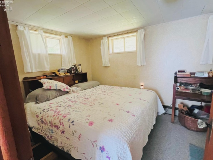 1920 Bay Drive, Port Clinton, 43452, 2 Bedrooms Bedrooms, ,1 BathroomBathrooms,Residential,For Sale,Bay,20263201