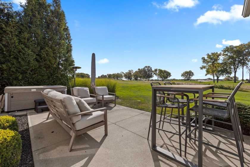 4716 Tradewinds Drive, Port Clinton, 43452, 4 Bedrooms Bedrooms, ,3 BathroomsBathrooms,Residential,For Sale,Tradewinds,20263160