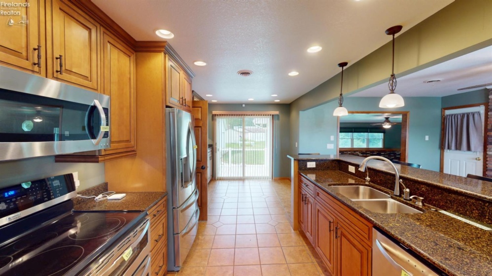474 County Road 108, Fremont, 43420, 3 Bedrooms Bedrooms, ,3 BathroomsBathrooms,Residential,For Sale,County Road 108,20263031