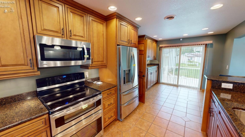474 County Road 108, Fremont, 43420, 3 Bedrooms Bedrooms, ,3 BathroomsBathrooms,Residential,For Sale,County Road 108,20263031
