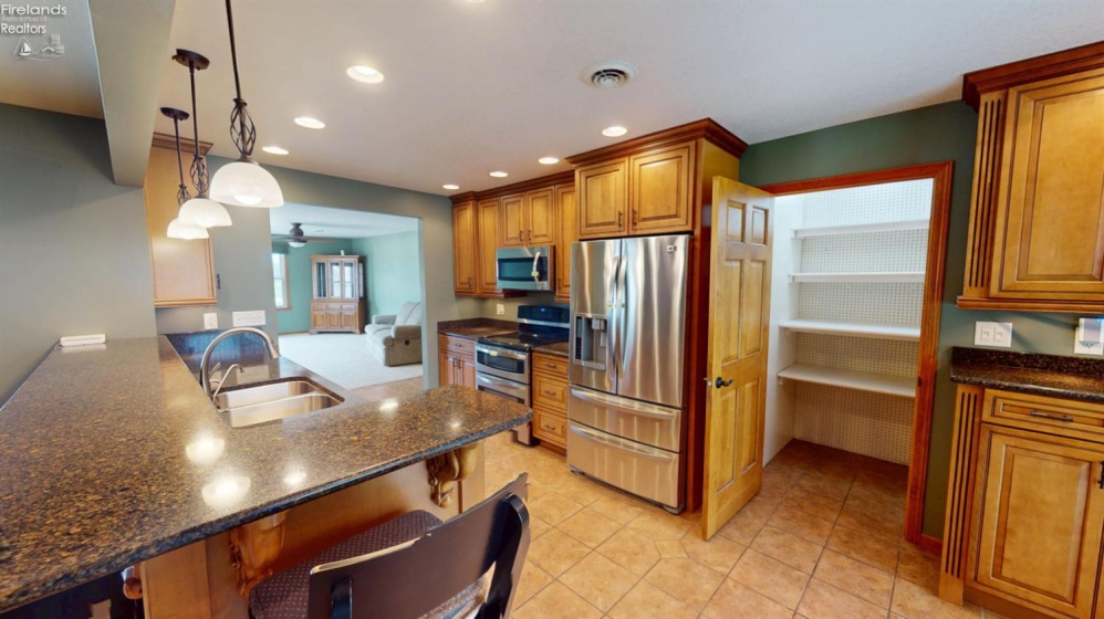 474 County Road 108, Fremont, 43420, 3 Bedrooms Bedrooms, ,3 BathroomsBathrooms,Residential,For Sale,County Road 108,20263031
