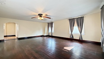 9 Grammes Street, Tiffin, 44883, 4 Bedrooms Bedrooms, ,3 BathroomsBathrooms,Residential,For Sale,Grammes,20263141