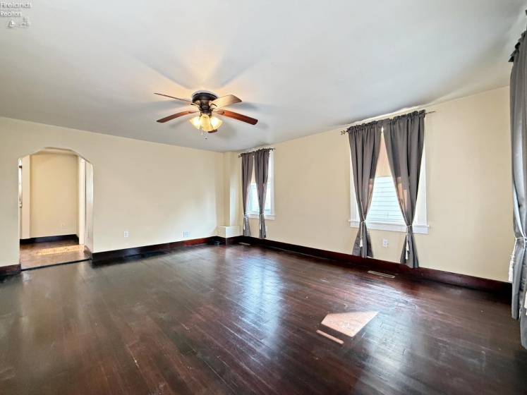 9 Grammes Street, Tiffin, 44883, 4 Bedrooms Bedrooms, ,3 BathroomsBathrooms,Residential,For Sale,Grammes,20263141