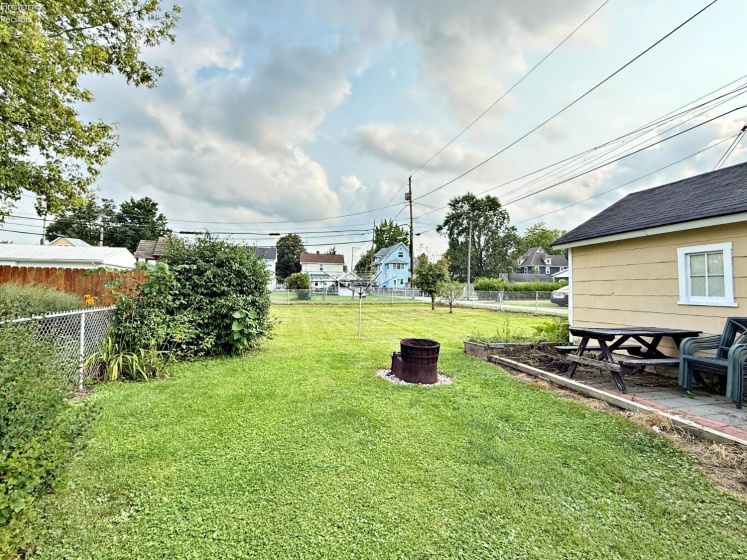 9 Grammes Street, Tiffin, 44883, 4 Bedrooms Bedrooms, ,3 BathroomsBathrooms,Residential,For Sale,Grammes,20263141
